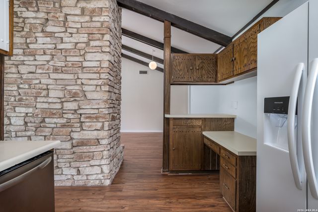 609 Moorside, Windcrest, TX 78239