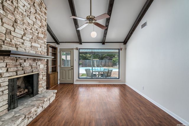 609 Moorside, Windcrest, TX 78239