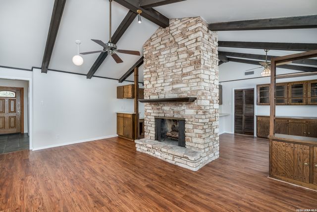 609 Moorside, Windcrest, TX 78239