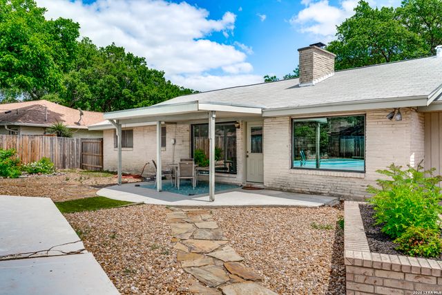 609 Moorside, Windcrest, TX 78239