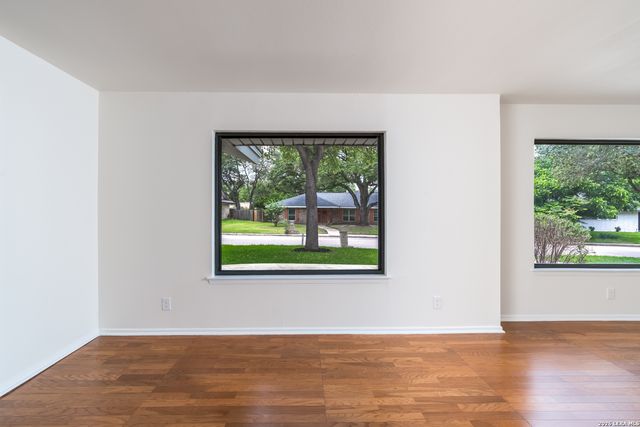 609 Moorside, Windcrest, TX 78239
