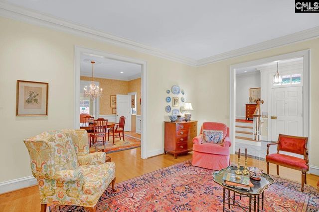 33 Lakeview Circle, Columbia, SC 29206