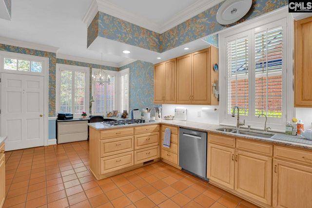33 Lakeview Circle, Columbia, SC 29206
