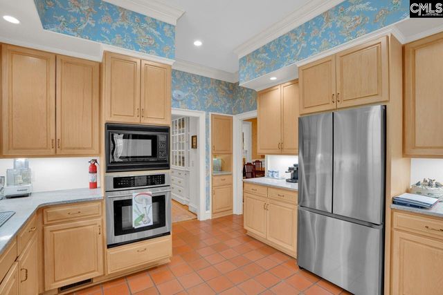 33 Lakeview Circle, Columbia, SC 29206