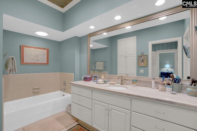 33 Lakeview Circle, Columbia, SC 29206