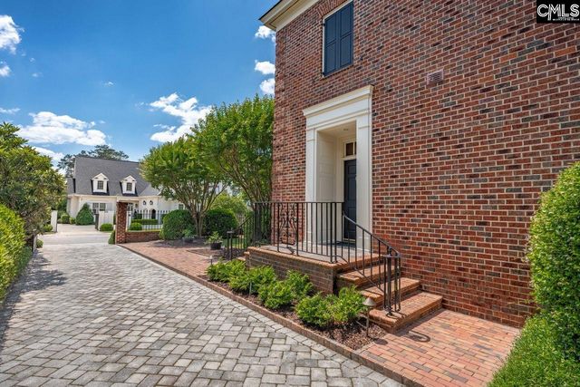 33 Lakeview Circle, Columbia, SC 29206