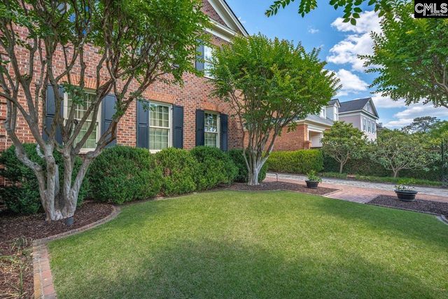 33 Lakeview Circle, Columbia, SC 29206