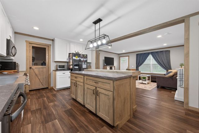 717 County Road 2218, Cleveland, TX 77327