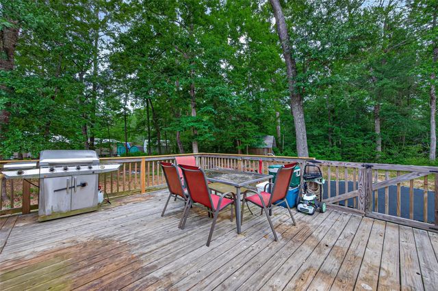 717 County Road 2218, Cleveland, TX 77327