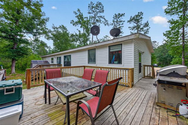 717 County Road 2218, Cleveland, TX 77327