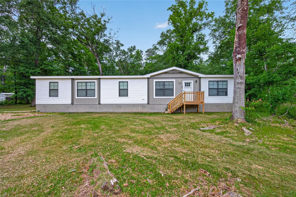 717 County Road 2218, Cleveland, TX 77327