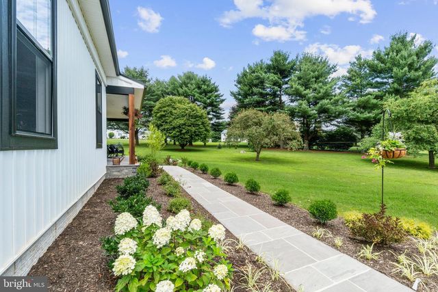 BLENHEIM RD, Phoenix, MD 21131