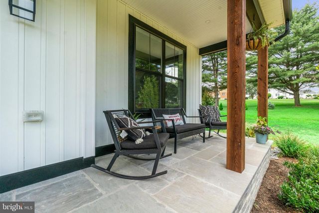BLENHEIM RD, Phoenix, MD 21131