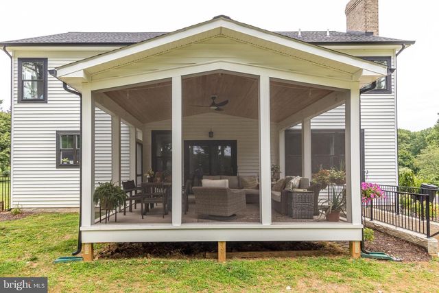 BLENHEIM RD, Phoenix, MD 21131