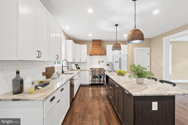 BLENHEIM RD, Phoenix, MD 21131