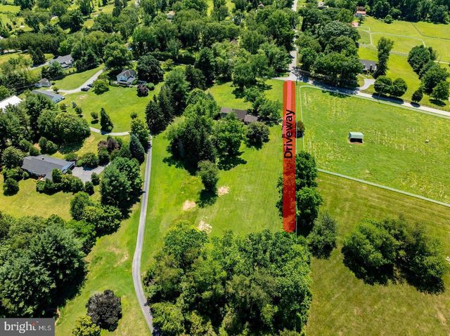 BLENHEIM RD, Phoenix, MD 21131