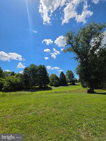 BLENHEIM RD, Phoenix, MD 21131