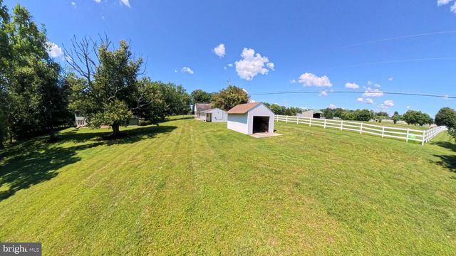 BLENHEIM RD, Phoenix, MD 21131