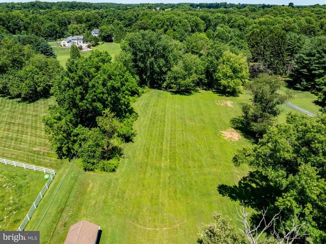 BLENHEIM RD, Phoenix, MD 21131