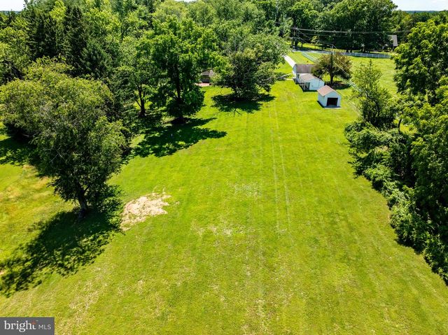 BLENHEIM RD, Phoenix, MD 21131