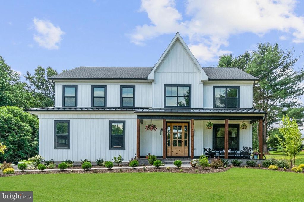 BLENHEIM RD, Phoenix, MD 21131