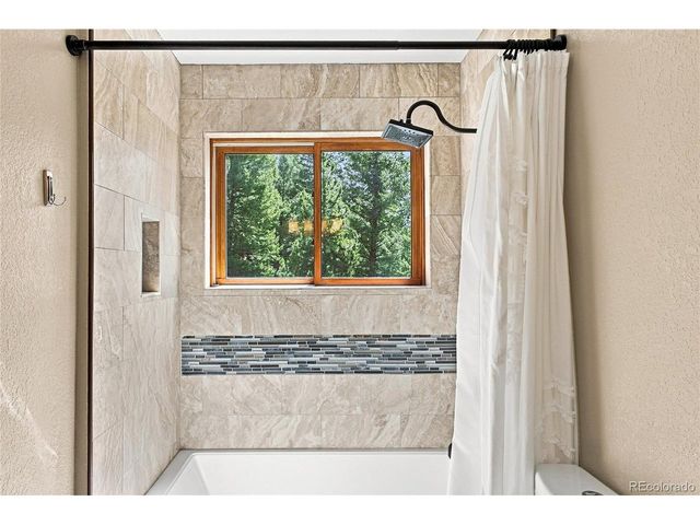 160 Meadowlark Dr, Evergreen, CO 80439