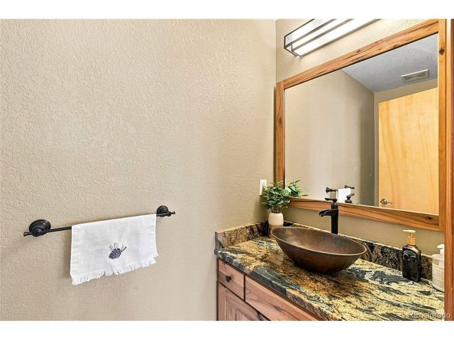 160 Meadowlark Dr, Evergreen, CO 80439