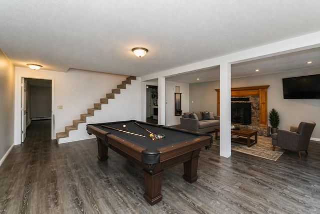 12407 Oak Lodge Lane NE, Rochester, MN 55906