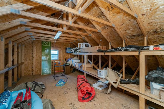12407 Oak Lodge Lane NE, Rochester, MN 55906