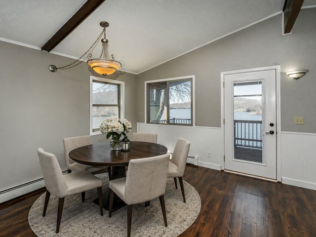12407 Oak Lodge Lane NE, Rochester, MN 55906