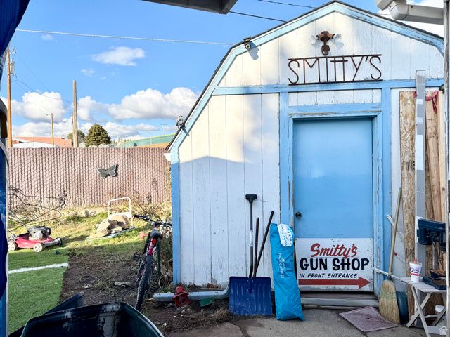 1127 E 1050 S, Clearfield, UT 84015