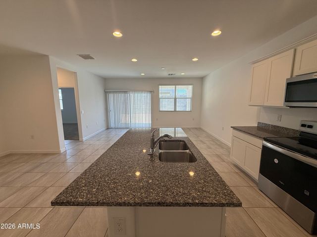 1723 W Sombra Avenue, Apache Junction, AZ 85120