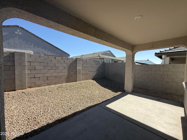 1723 W Sombra Avenue, Apache Junction, AZ 85120