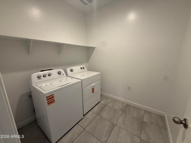 1723 W Sombra Avenue, Apache Junction, AZ 85120
