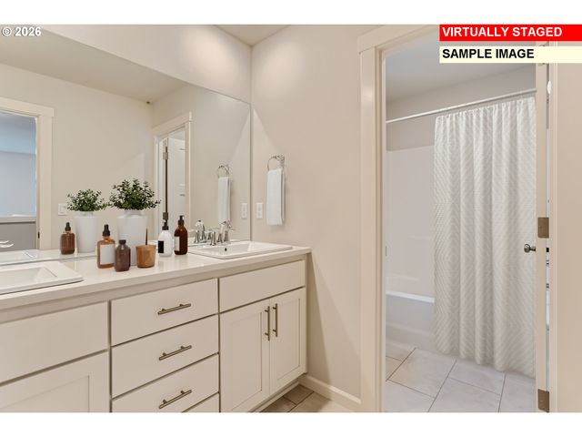 1068 LEGACY St, Eugene, OR 97402