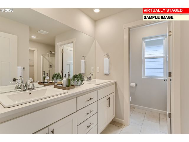 1068 LEGACY St, Eugene, OR 97402