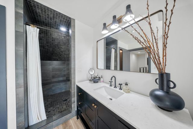 530 MYRTLE Ave, Modesto, CA 95350