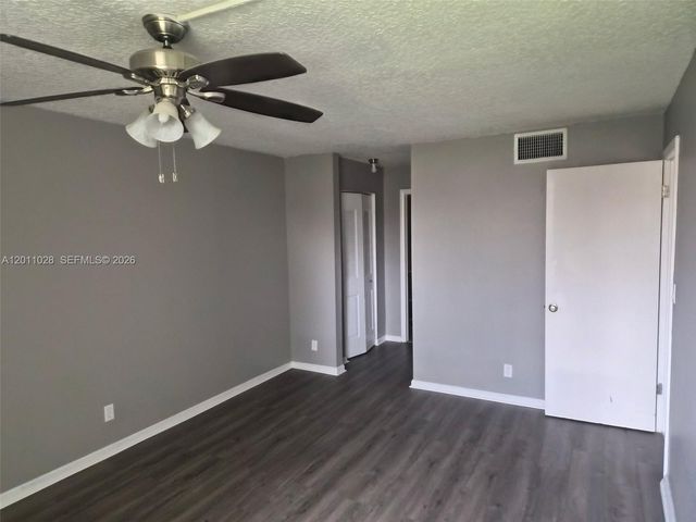 7175 Orange Drive 203H, Davie, FL 33314
