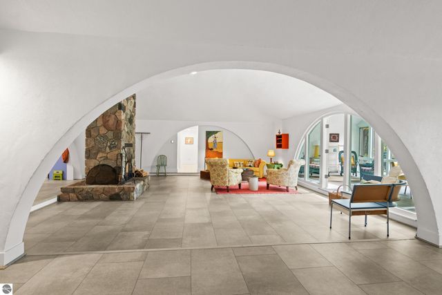 2488 W Trumbull Road, Maple City, MI 49664