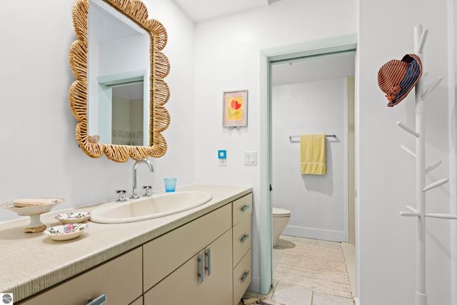 2488 W Trumbull Road, Maple City, MI 49664