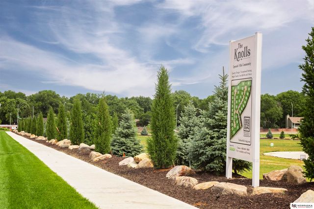 2215 Autumn Court, Lincoln, NE 68512