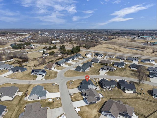 2701 W FALLEN OAK DRIVE, Appleton, WI 54913