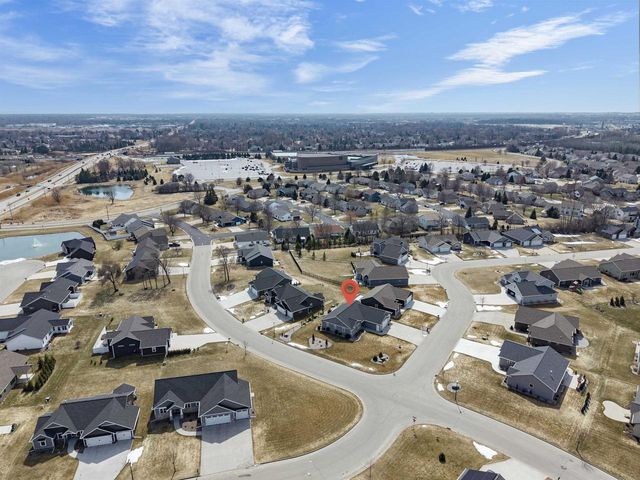 2701 W FALLEN OAK DRIVE, Appleton, WI 54913