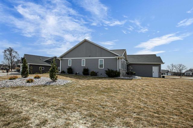 2701 W FALLEN OAK DRIVE, Appleton, WI 54913