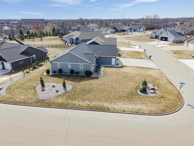 2701 W FALLEN OAK DRIVE, Appleton, WI 54913