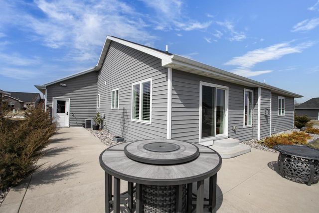 2701 W FALLEN OAK DRIVE, Appleton, WI 54913