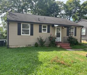 5920 Carl Pl, Nashville, TN 37209