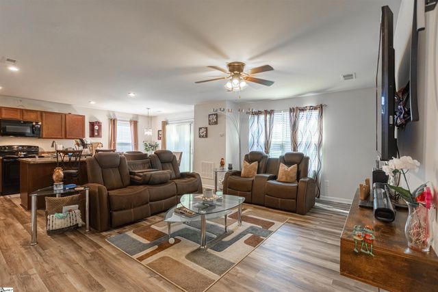 810 Purcell Drive, Woodruff, SC 29388