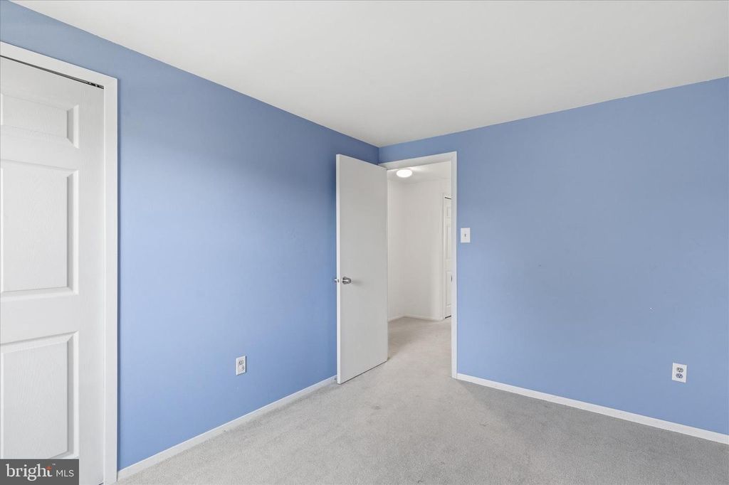 Image 14 of property listing at 12774 MIDWOOD LN, Bowie, MD 20715