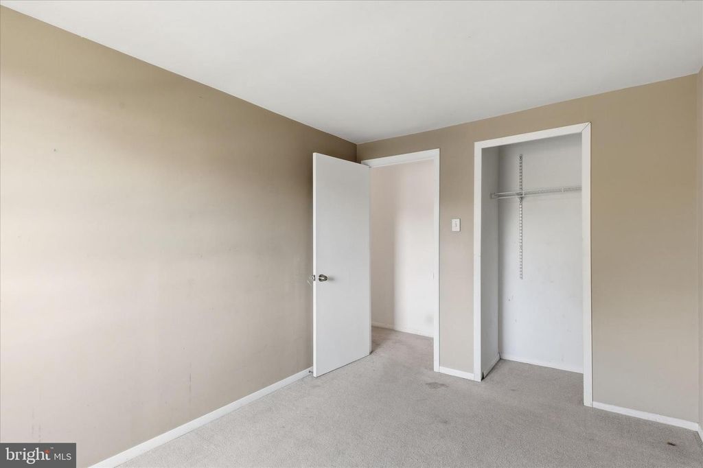 Image 19 of property listing at 12774 MIDWOOD LN, Bowie, MD 20715